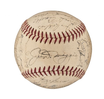 1951 New York Yankees Team Signed Baseball With DiMaggio and Mantle (32) (Team Member Tom Morgans Family Ball)